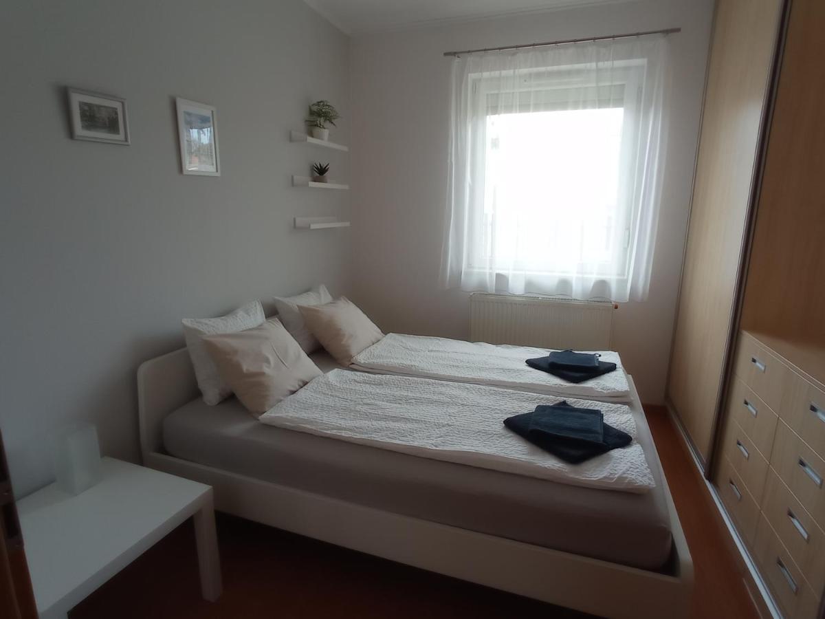 Budapest Airport Apartment Exterior photo